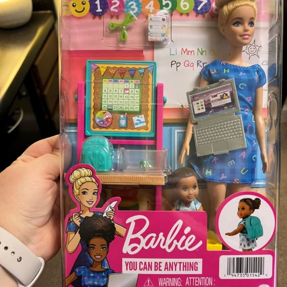 Barbie Teacher Careers Doll And Playset Including Furniture & Accessories - Picture 2 of 7
